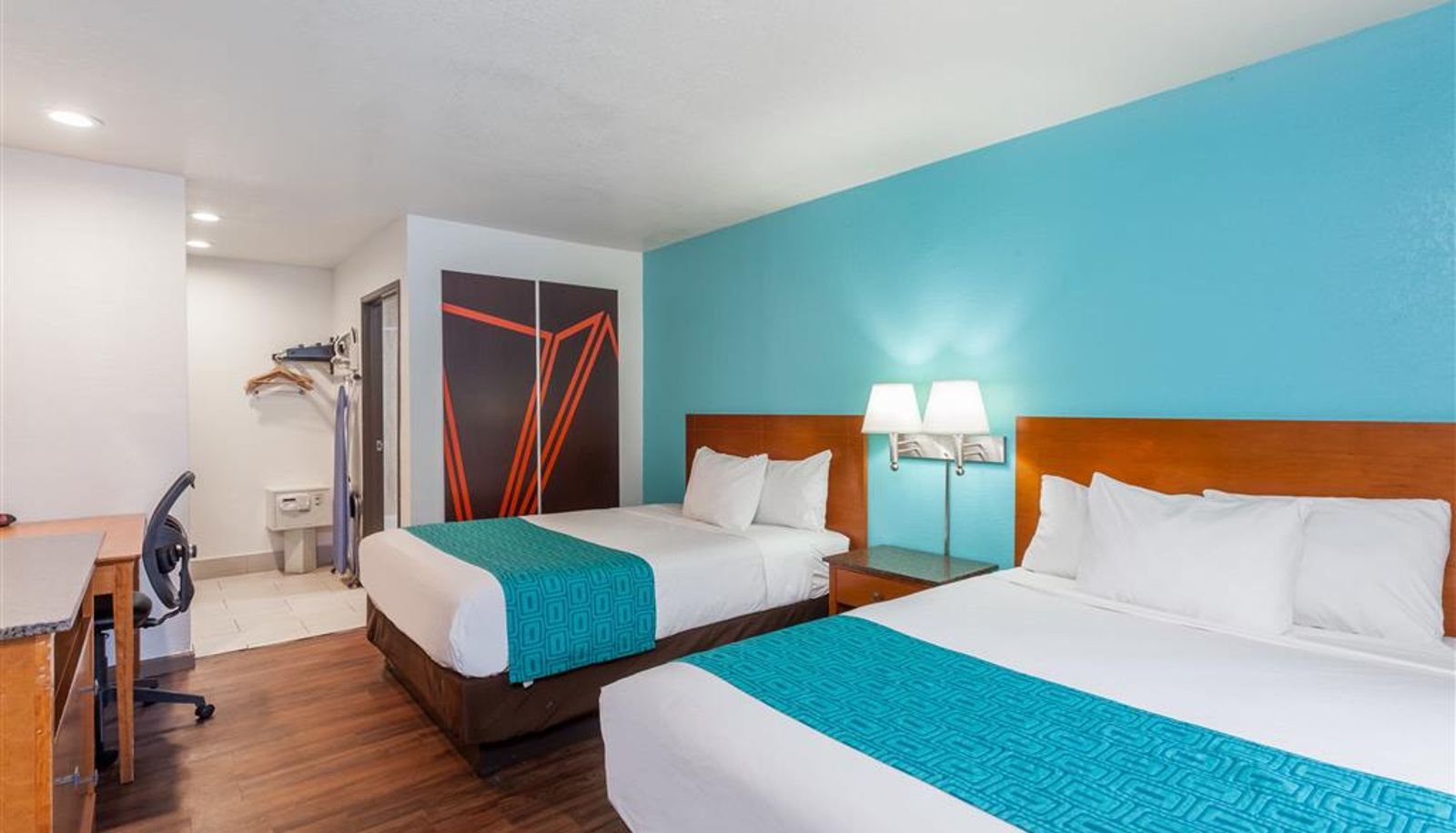 Kamer - Howard Johnson by Wyndham National City/San Diego South