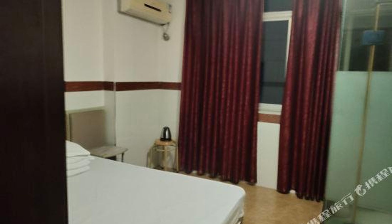Zimmer - Fengyuan Hotel