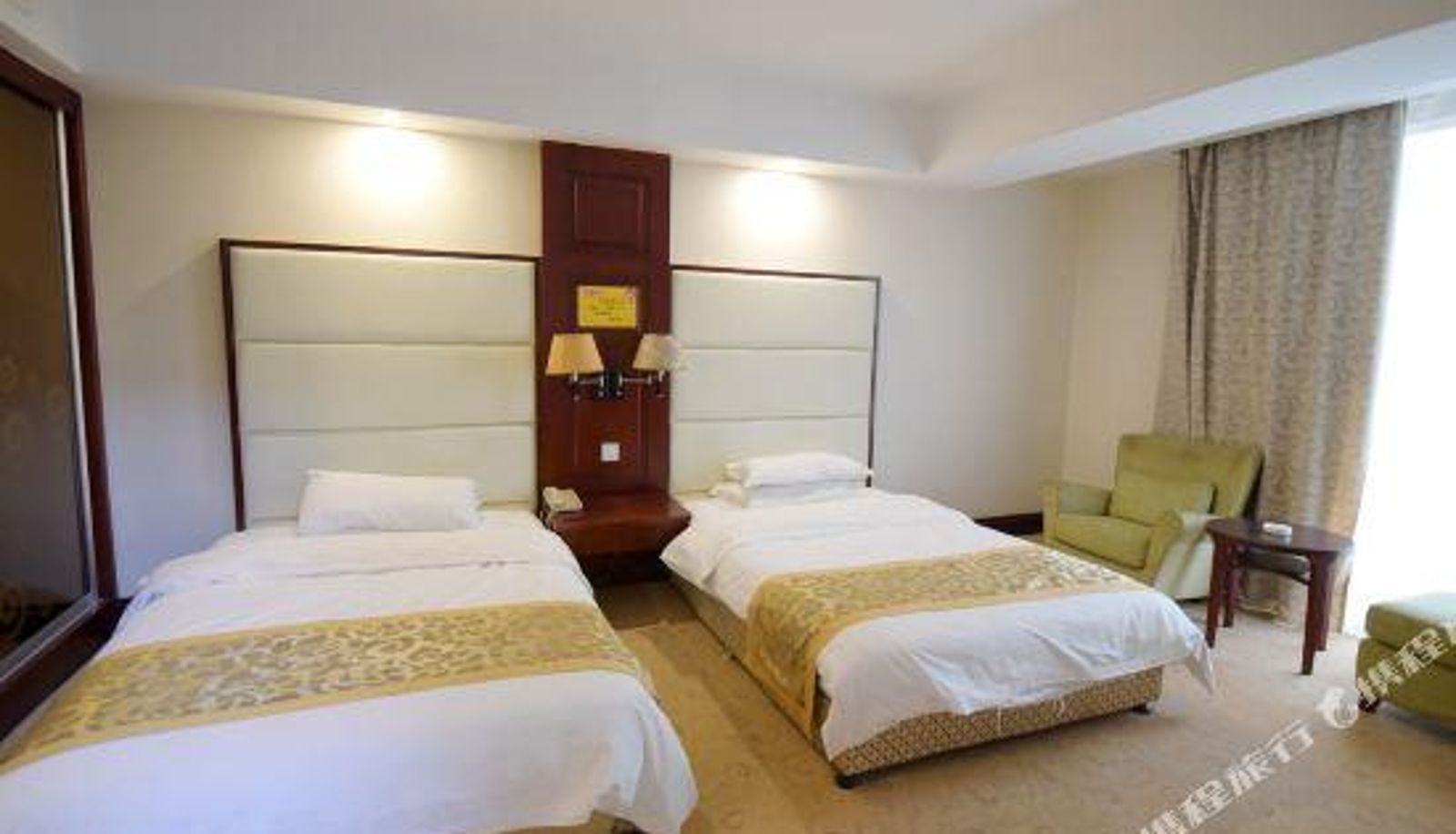 Chambre - Nishi Kingmau Hotel