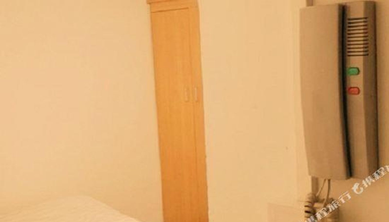 Zimmer - Four Seasons Apartment
