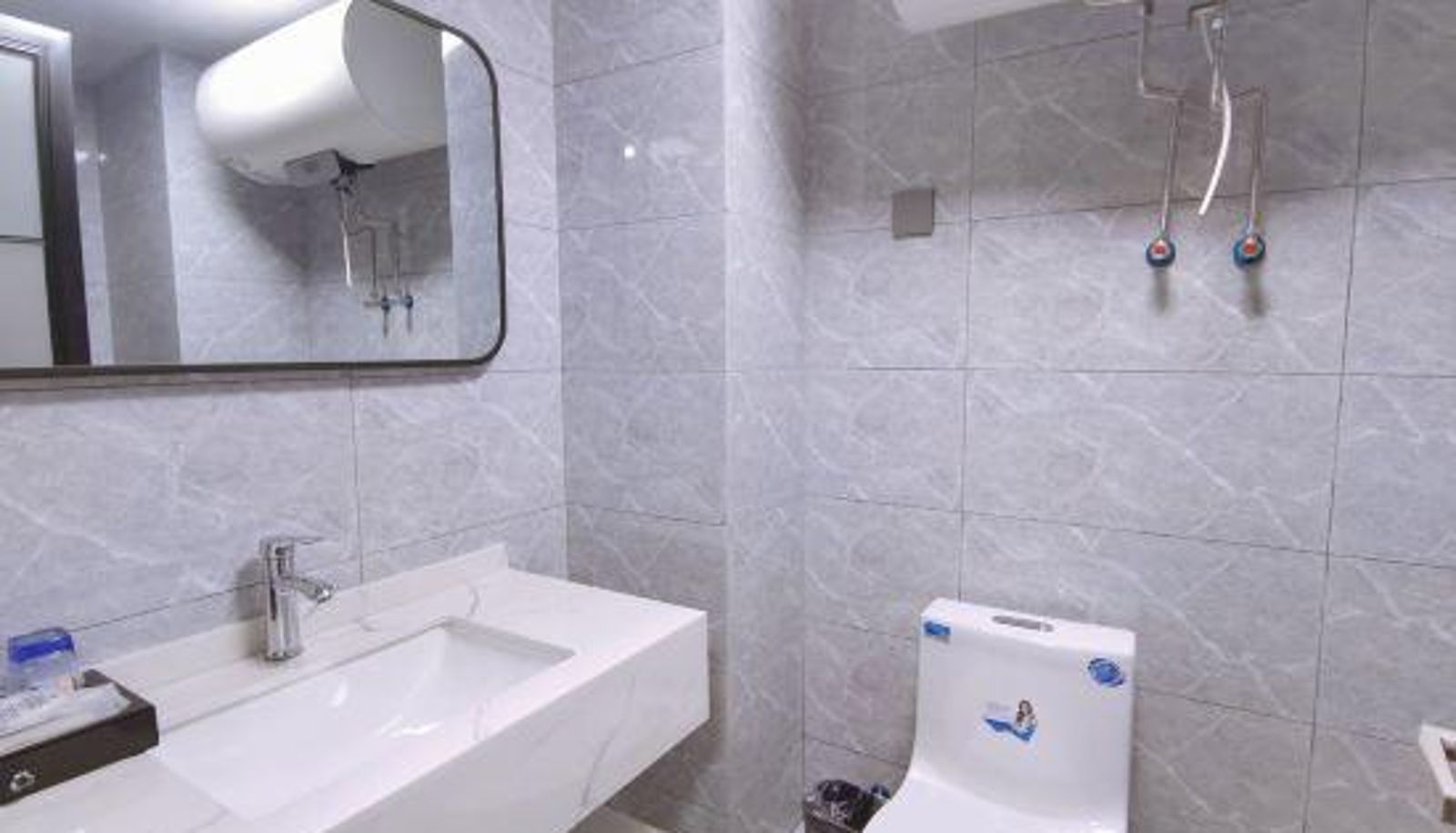 Kamer - Shitu Hotel (Yuehu Park Subway Station)