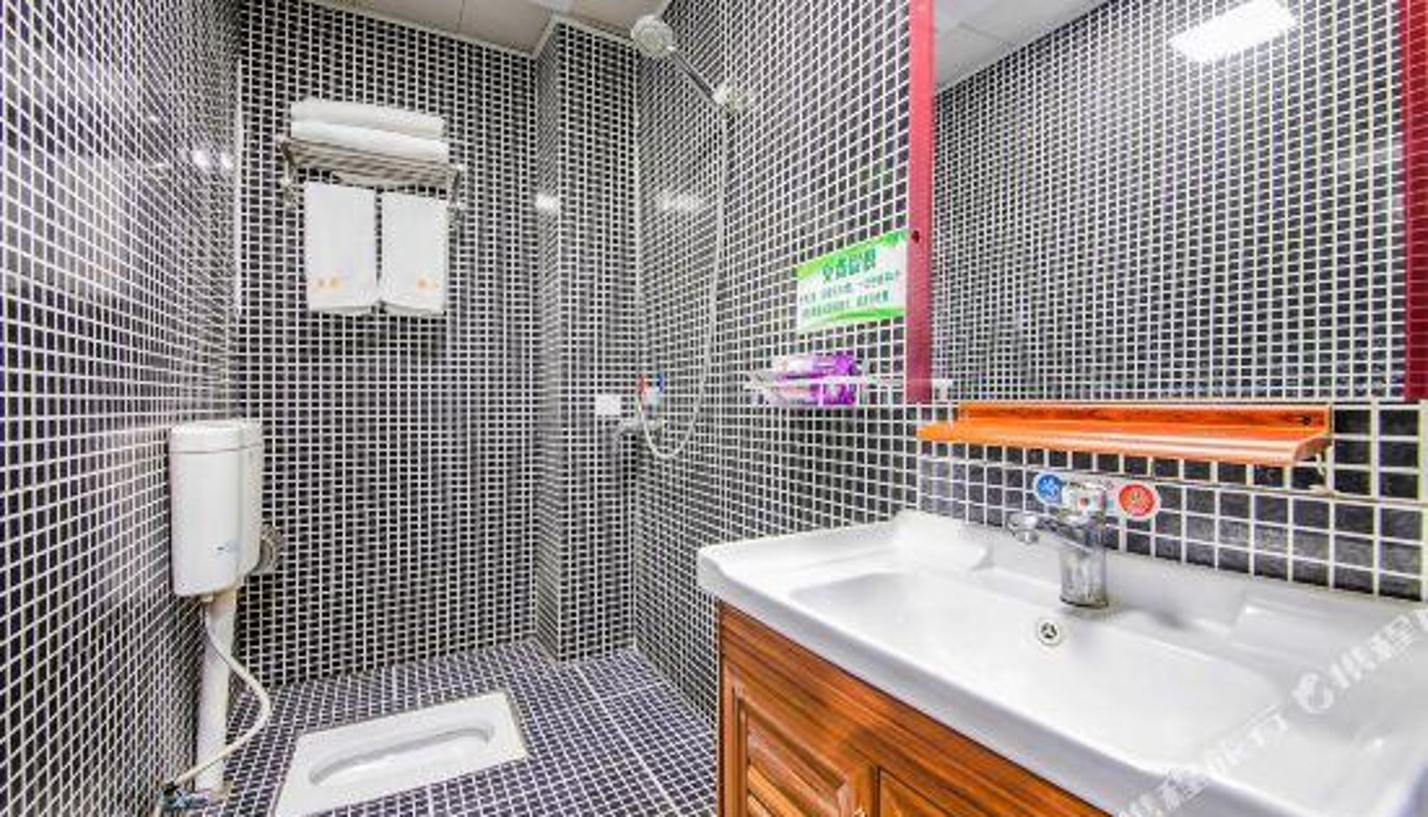 Room - Changsha)  Leifeng Avenue RUITING HOTEL (Gushan Station