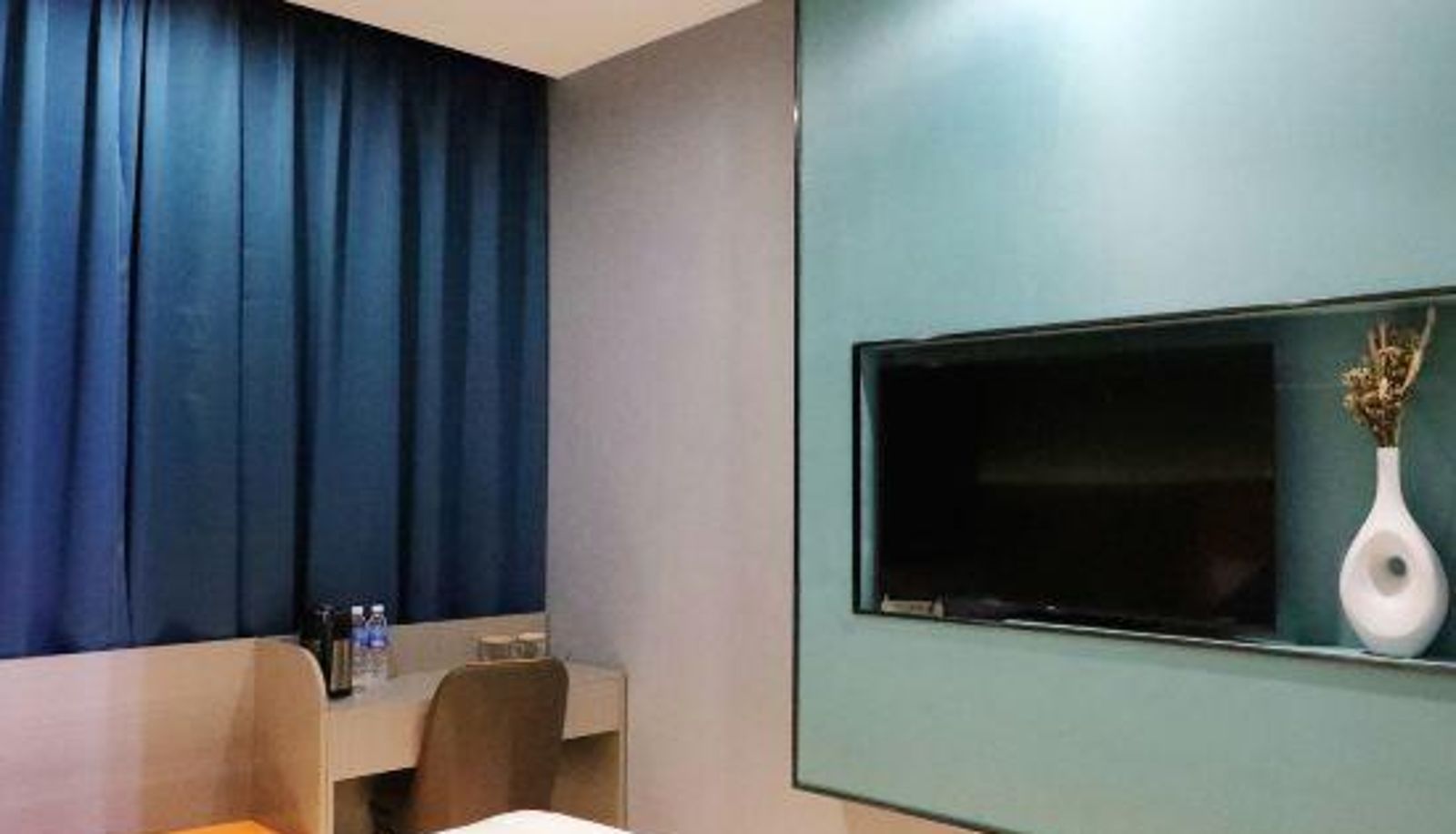 Camera - Xinhui Light Culture Hotel (Baoshan Kowloon Store)