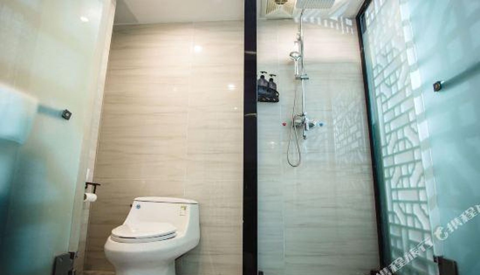 Camera business - Wuhujing Business Hotel
