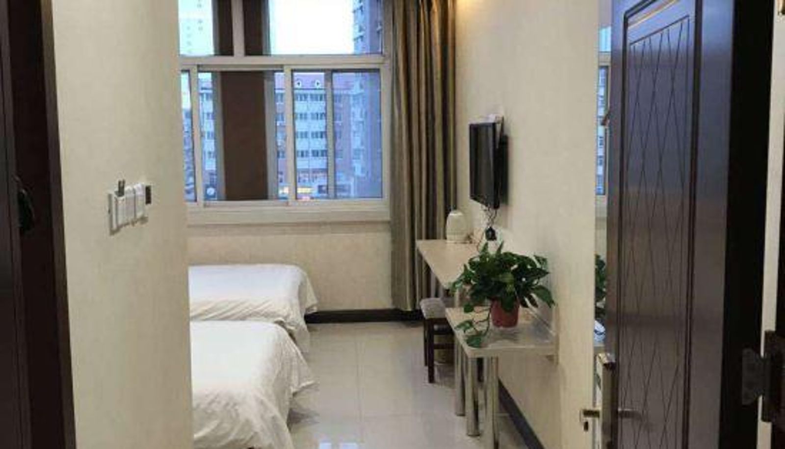 Family room - Jinyu Express Inn