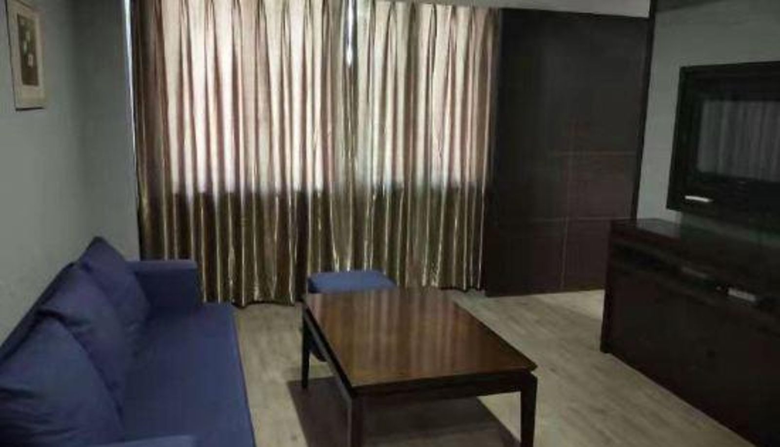 Kamer - Lanwan Hotel (Karamay Tahelu Road)
