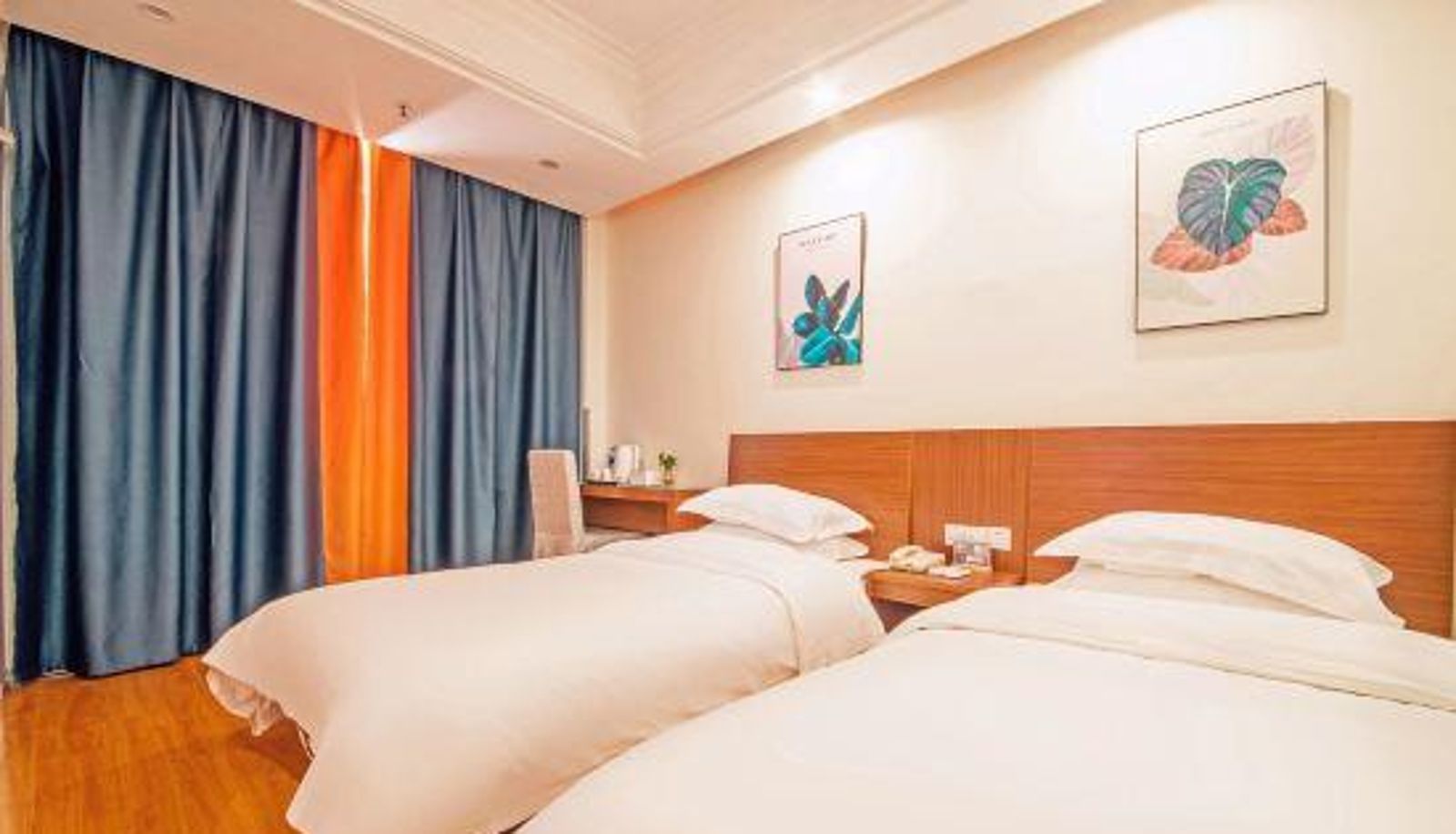 Camera - Ruibaiyun Hotel (anqing Wuyue Plaza radio and Television University store)