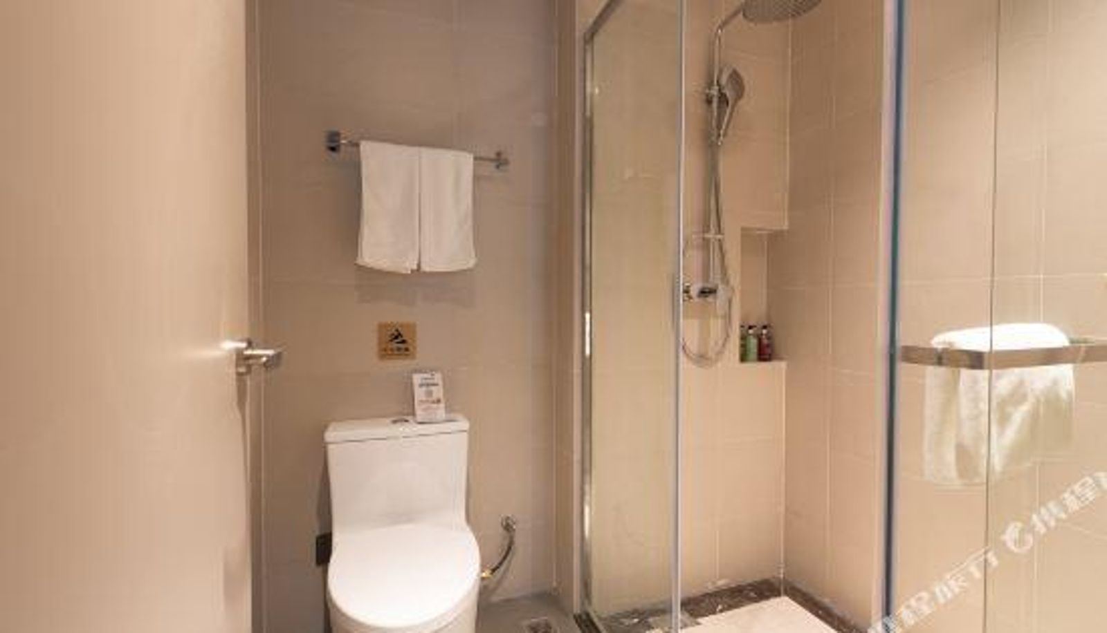 Zimmer - Home Inn (Changchun Xi'an Road Xi'anqiao Subway Station)