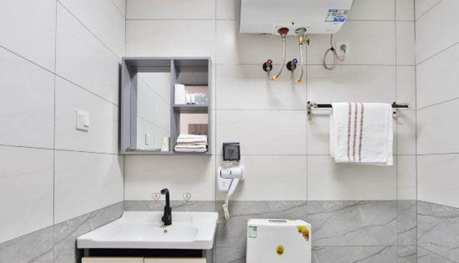 Room - Home Inn Huaxuan (Changchun Longjia Airport High-speed Railway Station)
