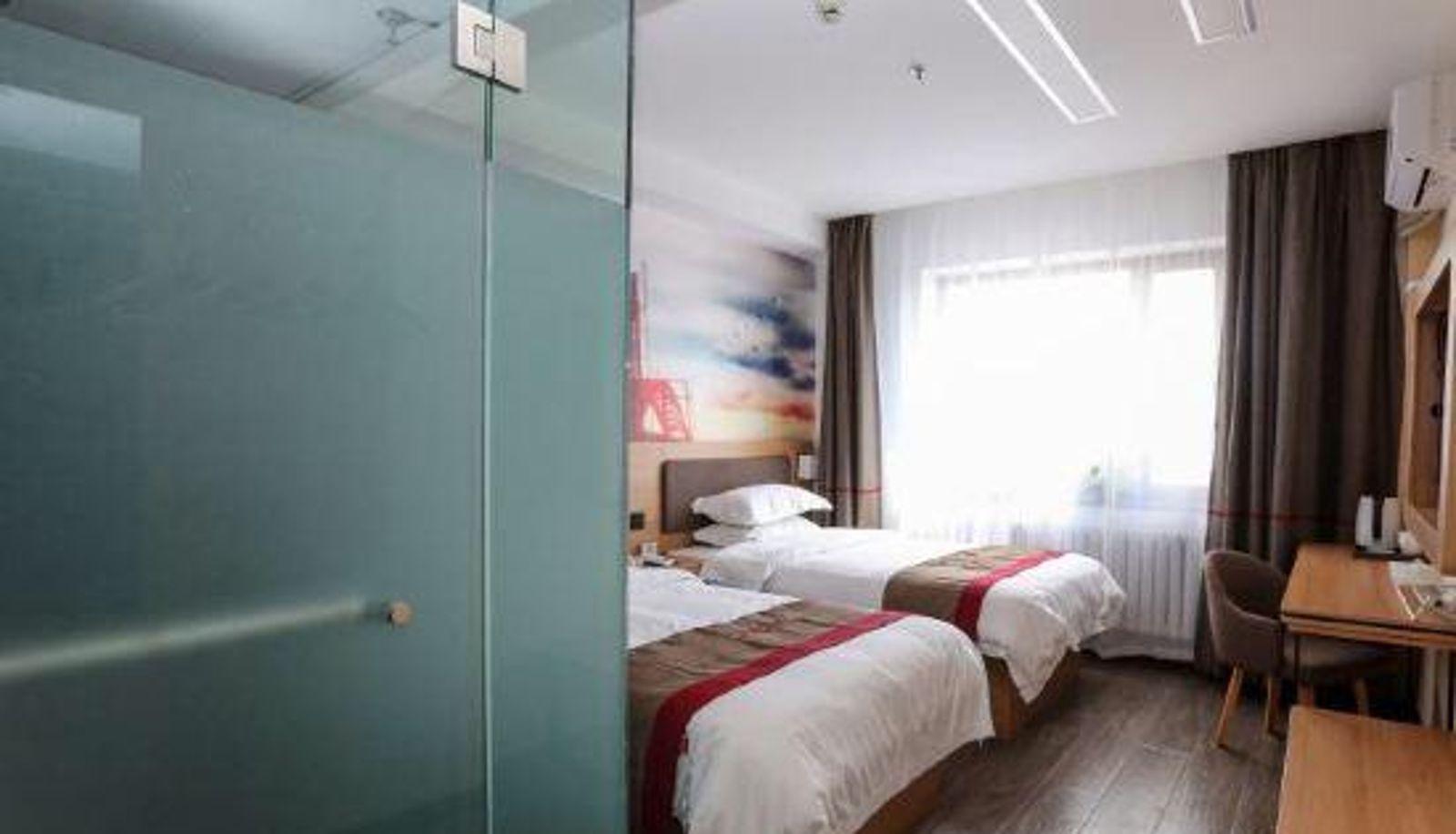 Family room - Qiqihar)  Longhua Road Shangkeyou chain hotel (Dafuyuan store