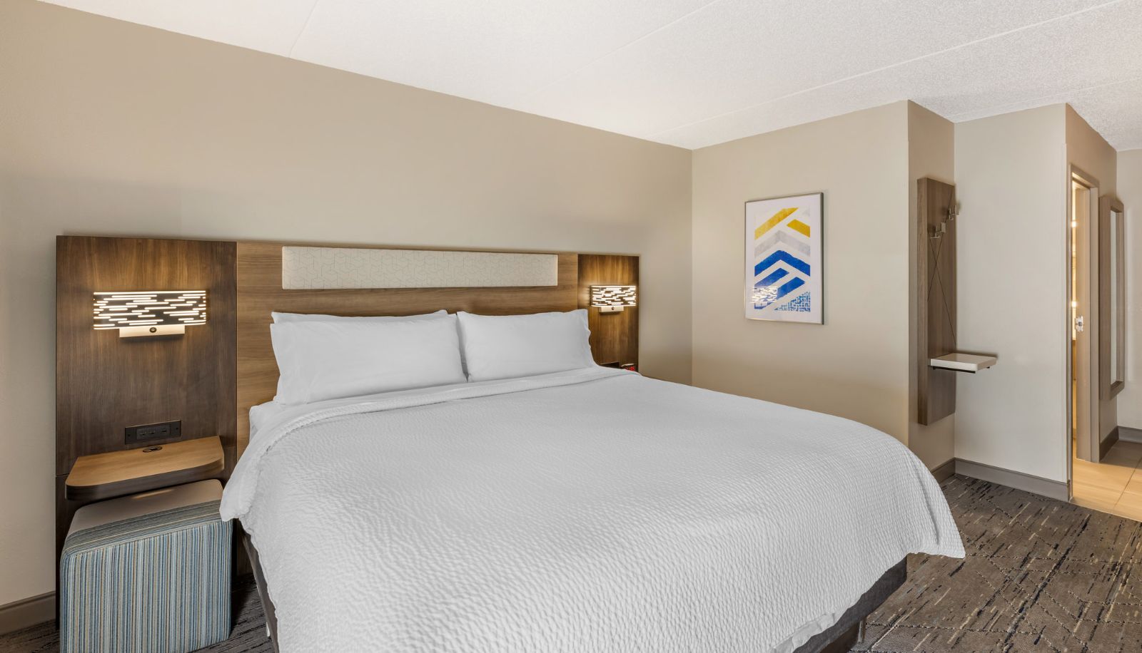 Room - Holiday Inn Express CRESTWOOD by IHG