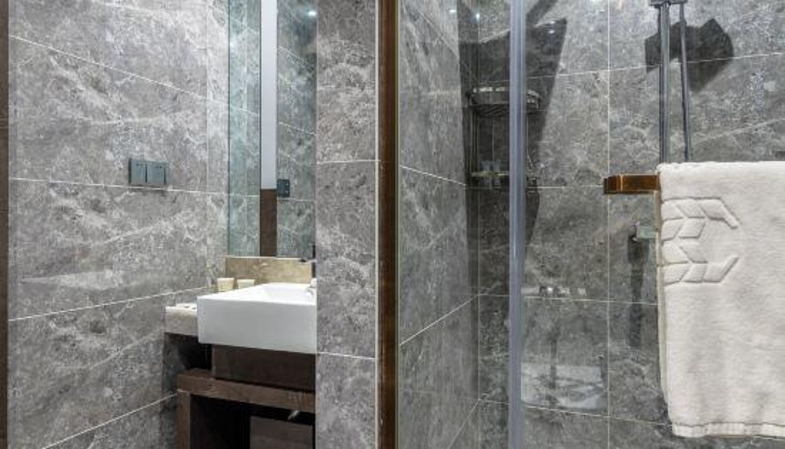Habitación familiar - Qiqihar Yifeng Business Hotel (Jianhua Hospital)