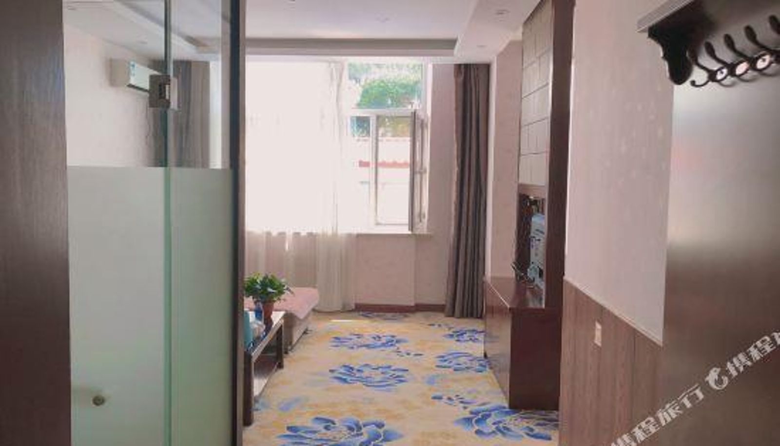 Business room - Qiqi Hardnle Hotel
