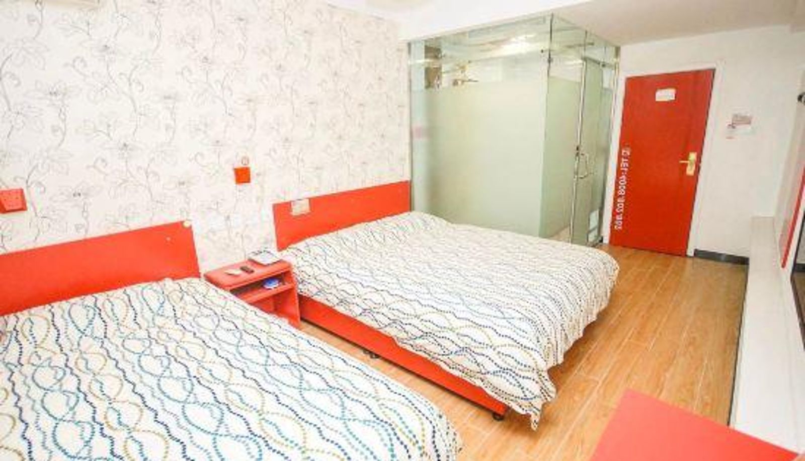 Family room - Tianpu Chain Hotel (Qinhuangdao Northeast University Branch)