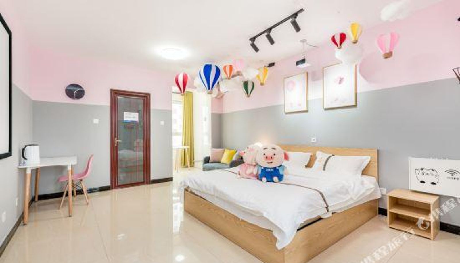 Room with sea view - Hours of Light Sea View Apartment (Maoye World Yanshan University Branch)