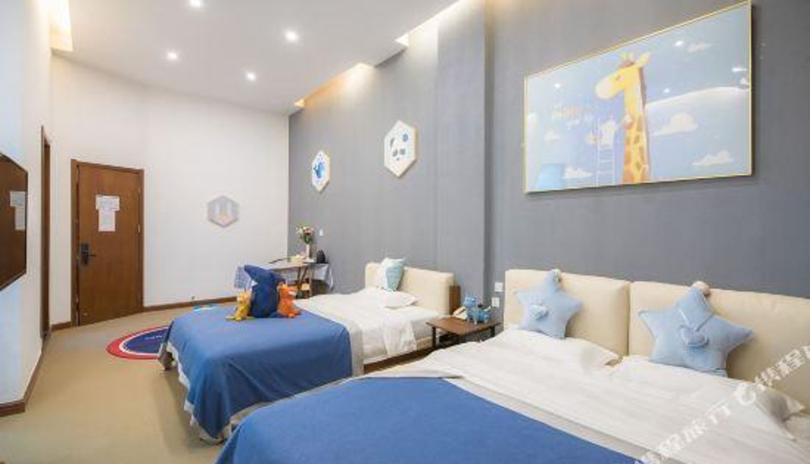 Camera - Jielu Boutique Hotel