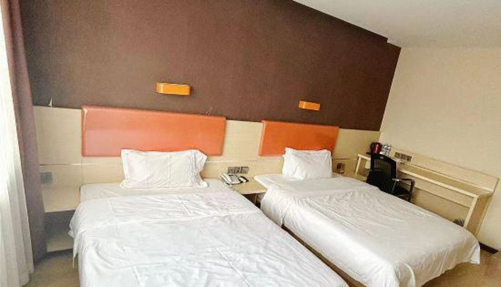 Family room - 7-day Youpin Hotel (Qinhuangdao Sun City Sidaoqiao Branch)