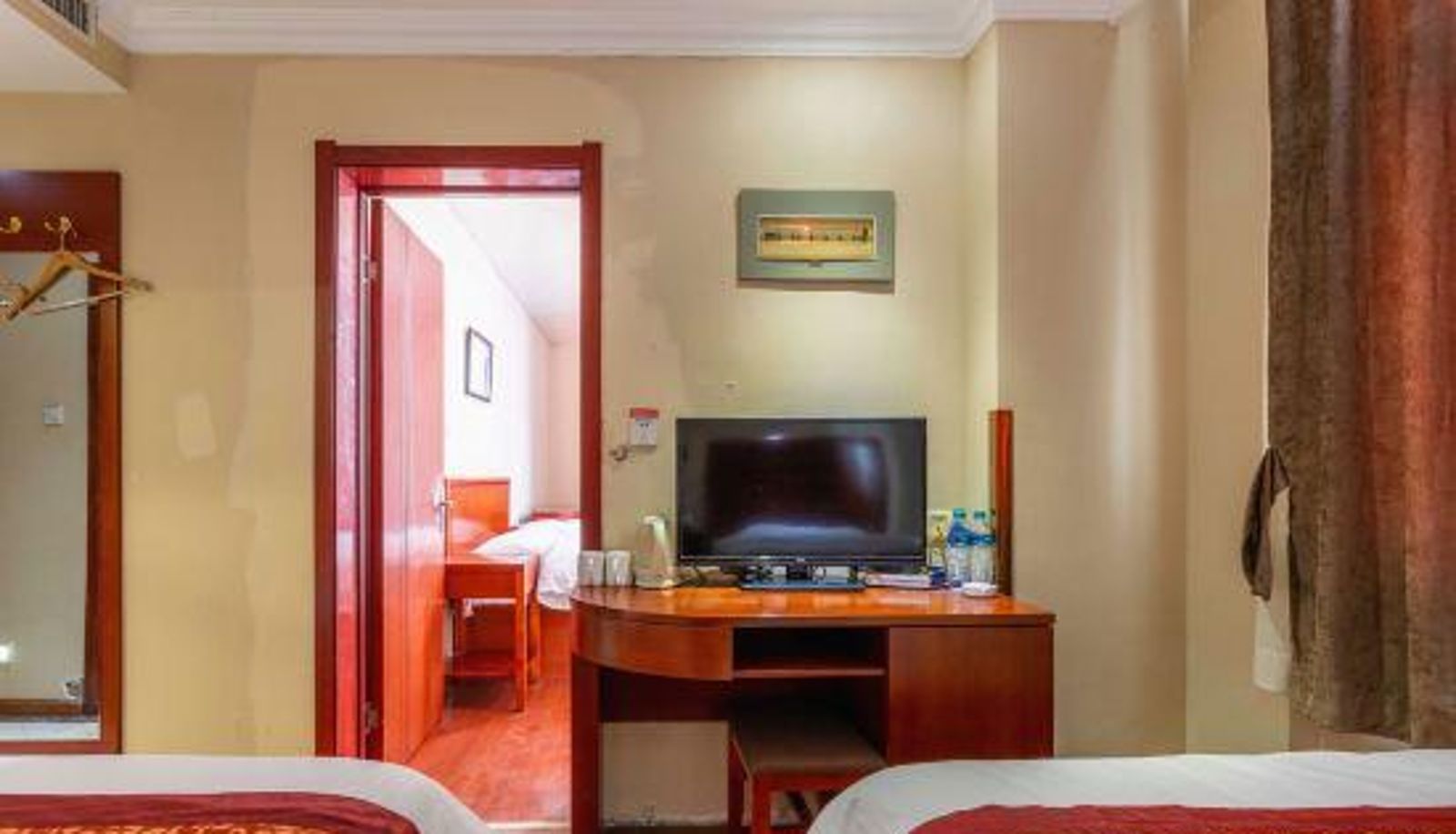 Family room - GreenTree Inn Shell Hotel