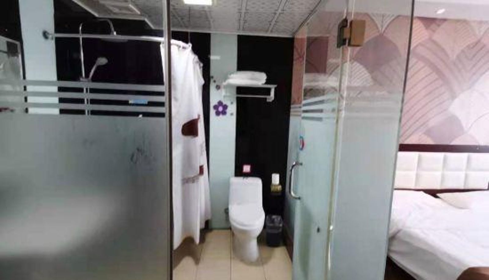 Business room - Yaju Express Hotel (Qinhuangdao Yanshan Street Jianguo Road)