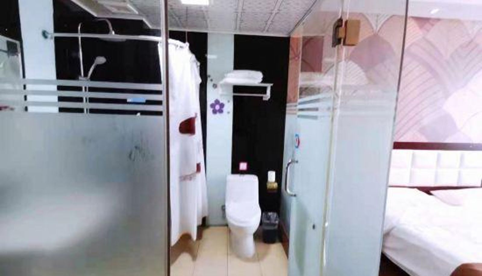 Room - Yaju Express Hotel (Qinhuangdao Yanshan Street Jianguo Road)