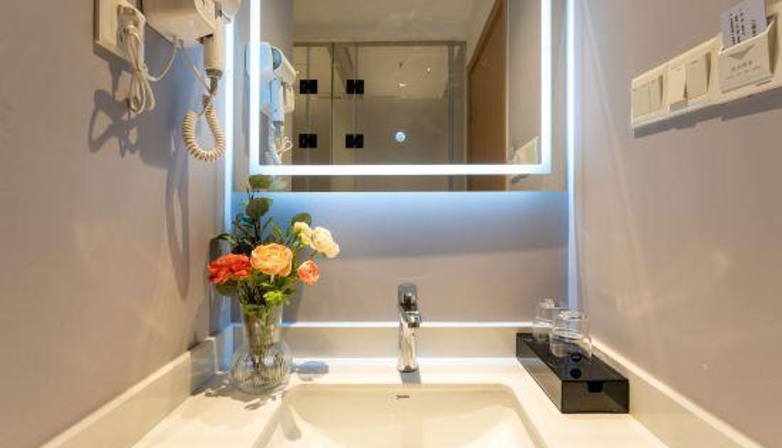 Room - Youran Light Su Cinema Hotel (Hongjialou Impression City)