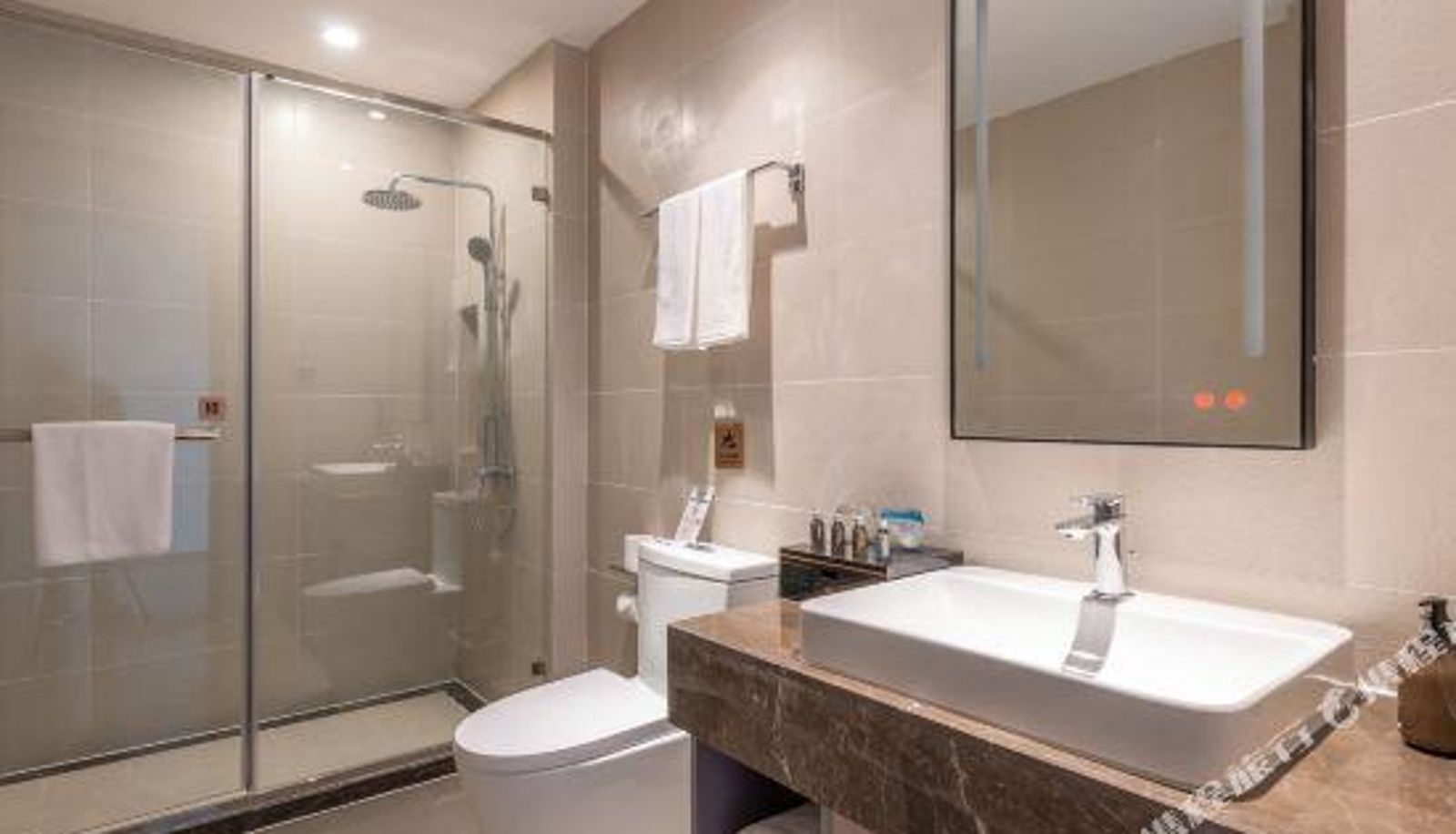 Business room - Homeinn Selected(Jinan Daminghu Production Road Metro Station)