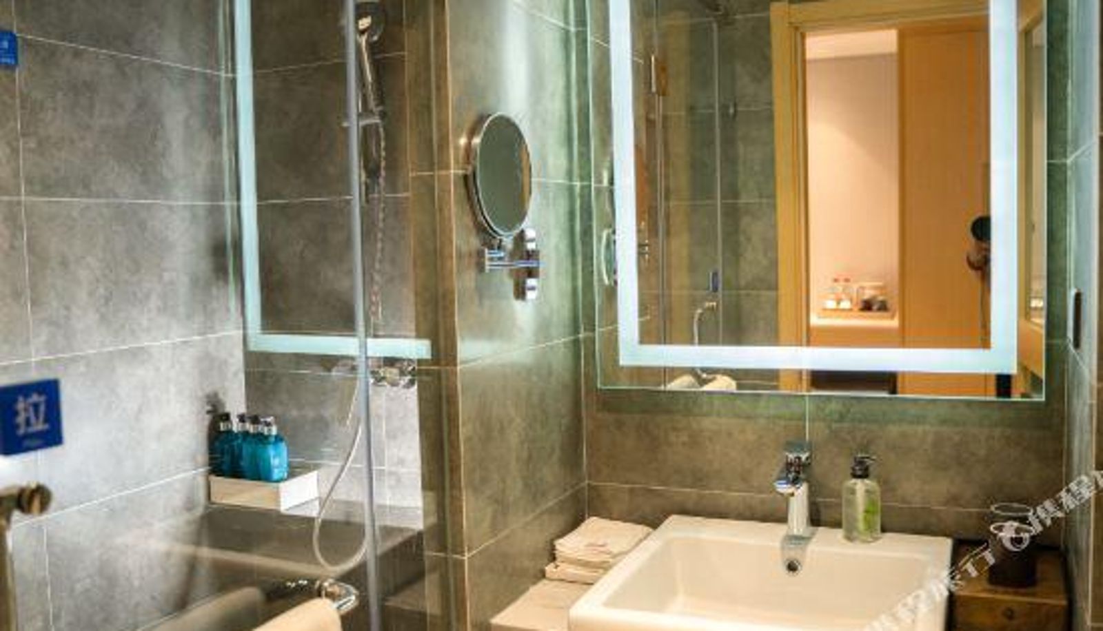 Business room - Holiday Inn Hongxuan (Jinan Olympic Sports Center Hanxu Jingu Branch)