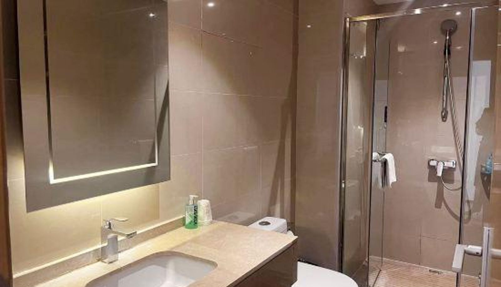 Familienzimmer - City convenient hotel (Zhangqiu Xiushui Street Baimaiquan Store)