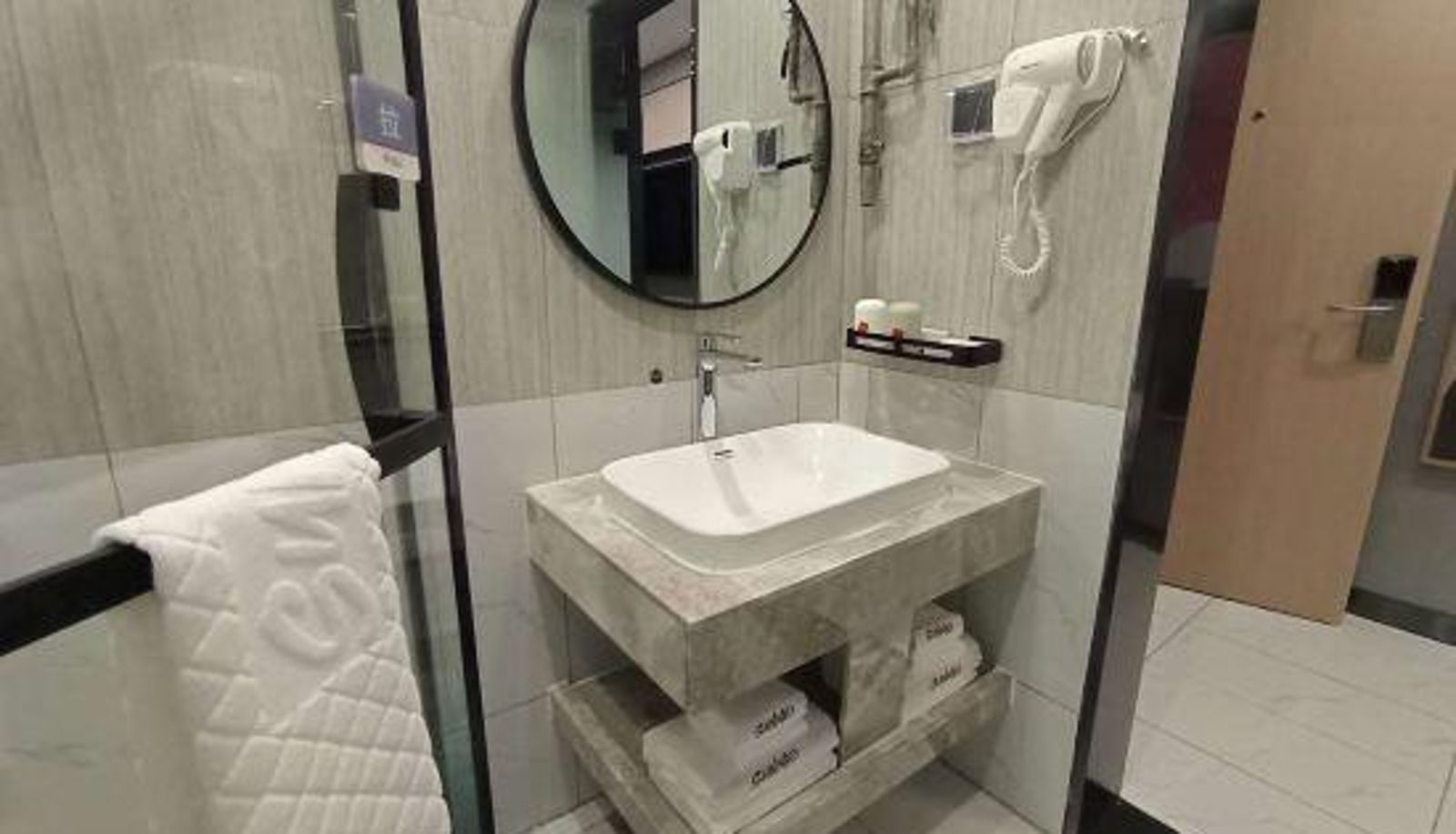 Zimmer - Thank Hotel (Baotou Railway Station)