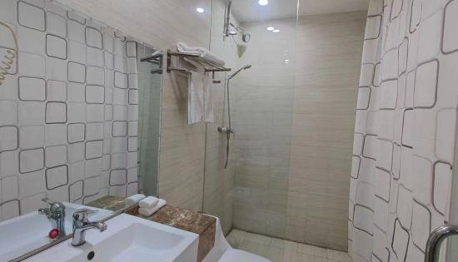 Habitación familiar - Baotou Luoman Time Express Hotel (Zhengxiang International Beijing Hualian Branch)