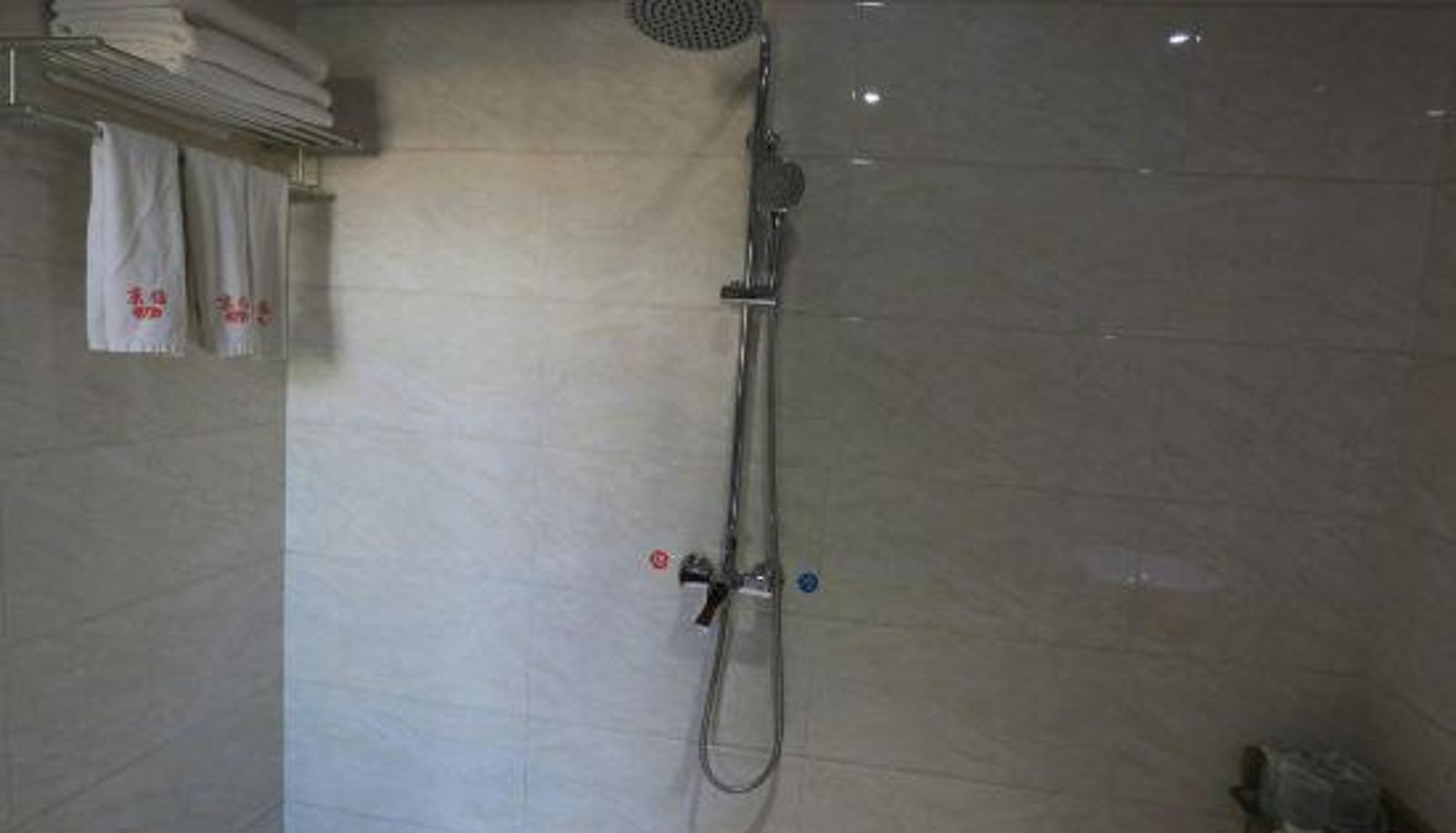 Innenbreich - Jinglin Hotel (Linfen Pingyang Plaza Store)