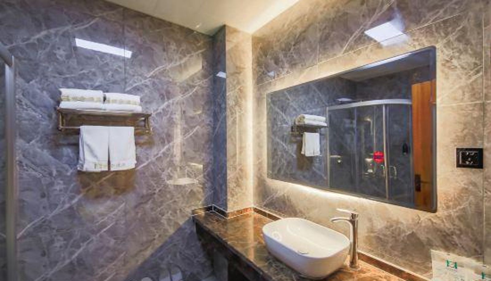 Chambre Familiale - Datong Shihe Hotel (Dongxin Plaza)