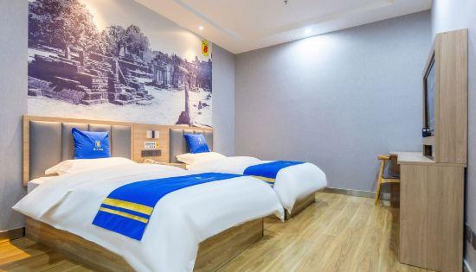 Kamer - Super 8 (Xining West Chaoyang Road)