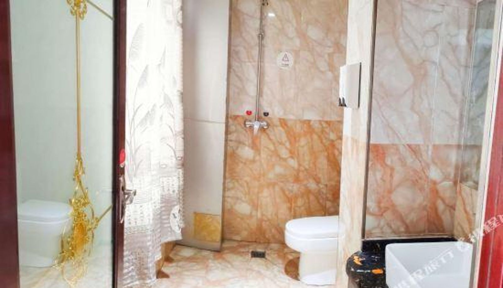 Camera - Huang Ting Hotel