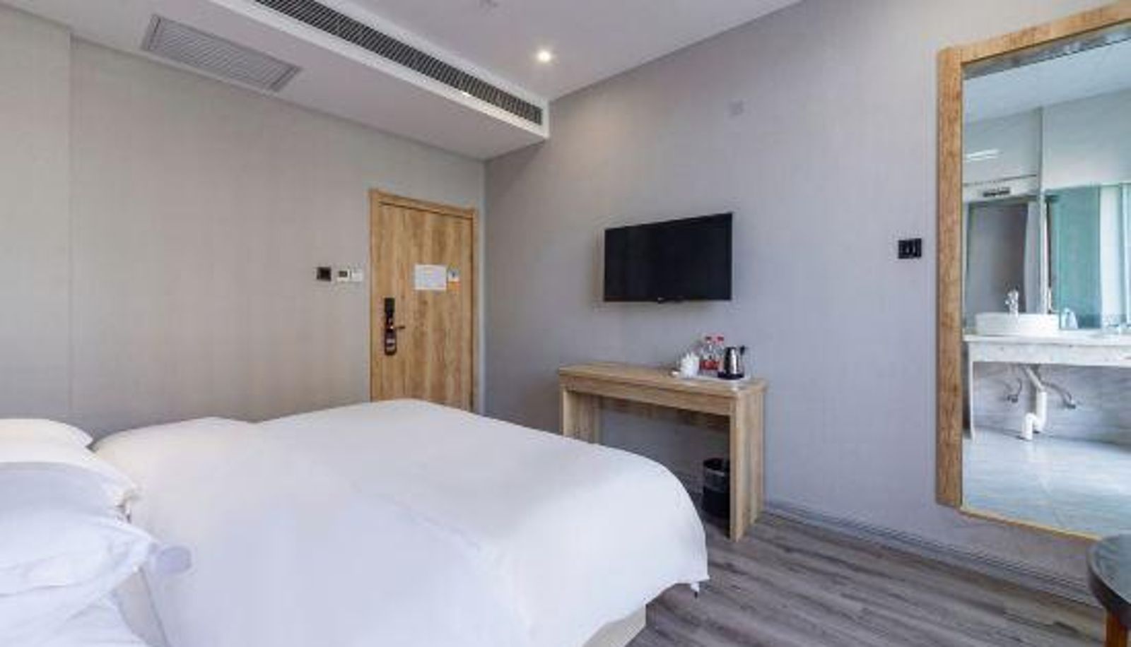 Zimmer - Yan'an Lvweisi Hotel