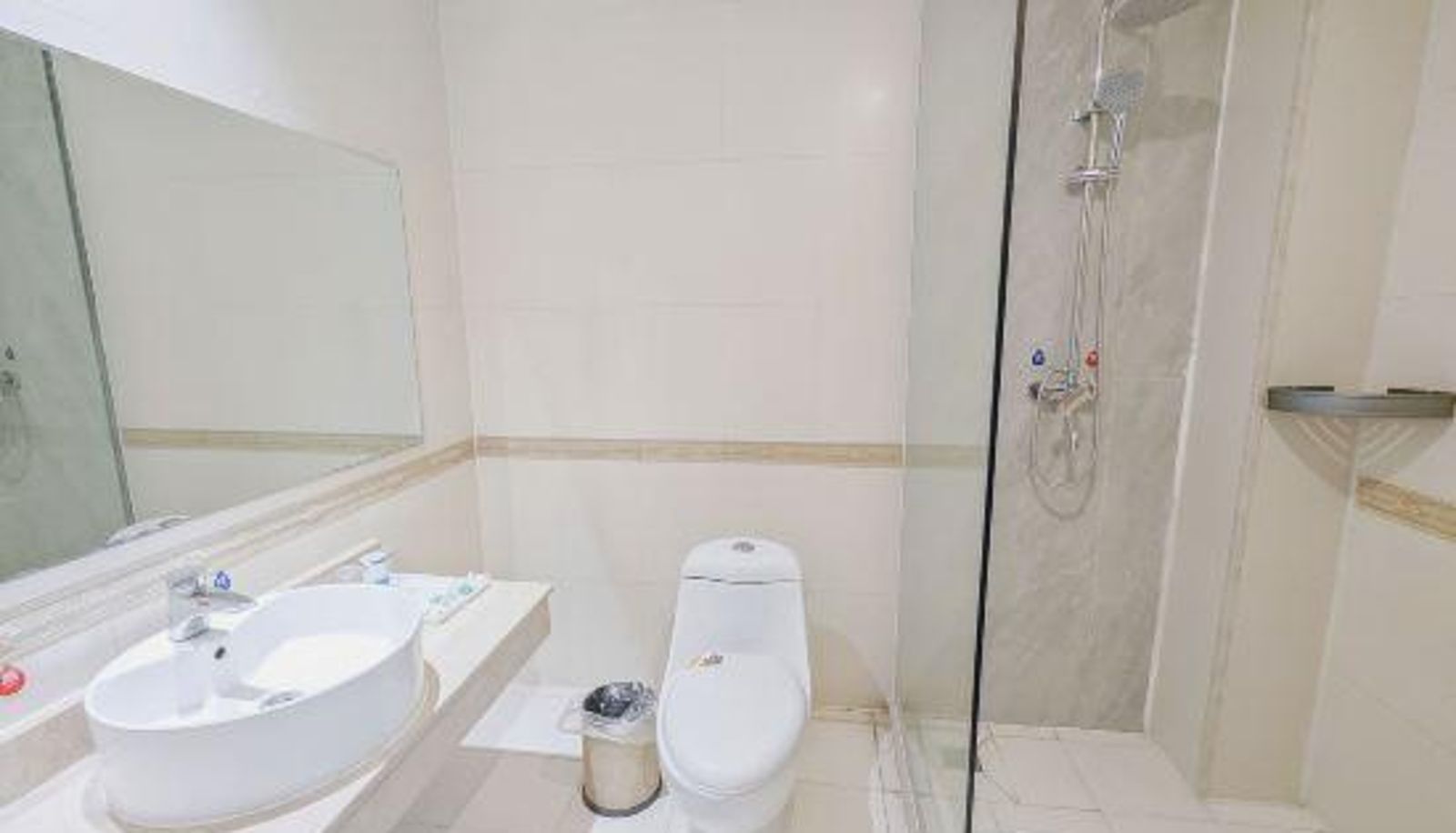 Camera - Kashgar Frontier Hotel