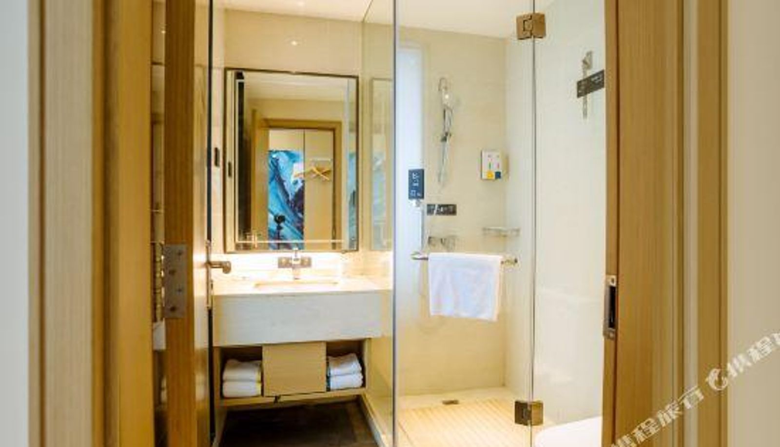 Camera business - City Convenience Hotel (Taiyuan Xiaodian District Government Tongda Street Subway Station)