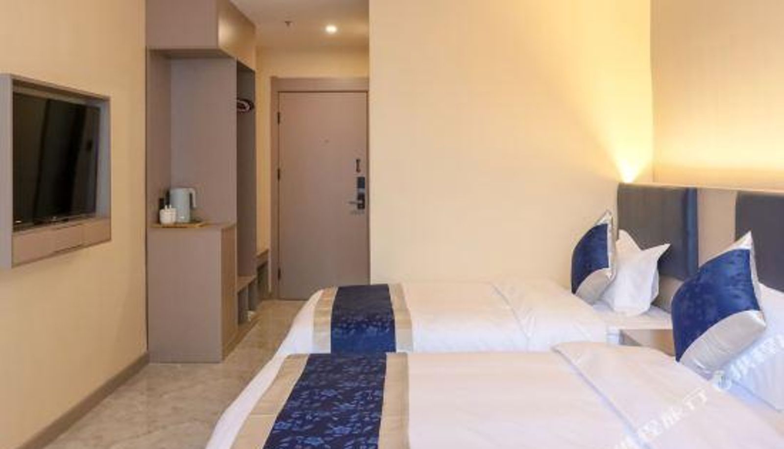 Gezinskamer - Yuehao Business Hotel (impression city store of Taiyuan South Railway Station)