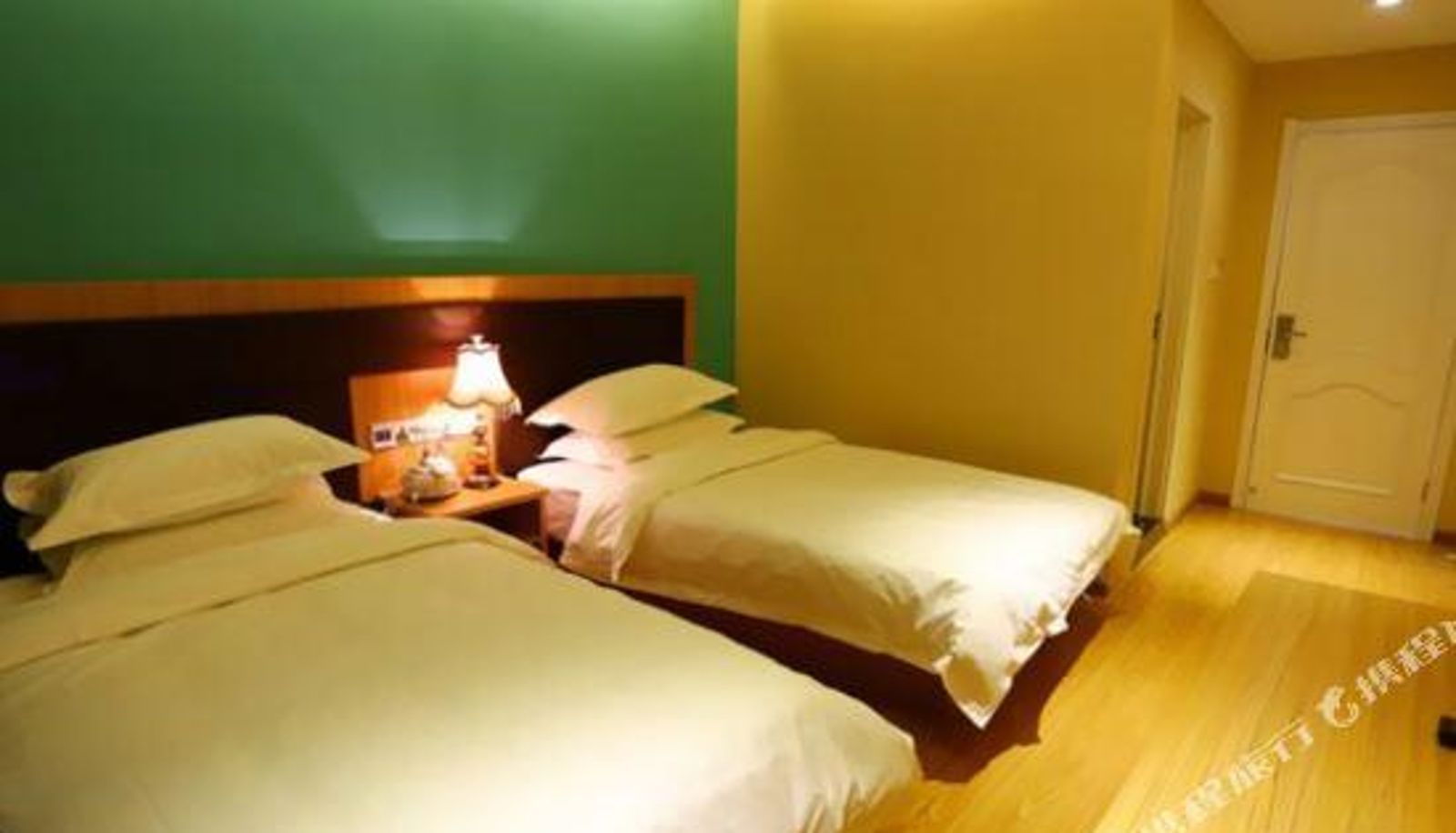 Zimmer - Maple Theme Hotel