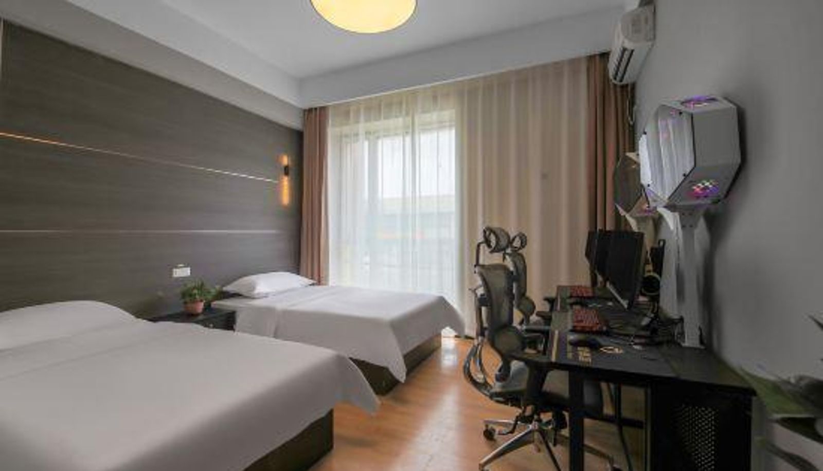 Zimmer - Black Ear Light Luxury Hotel (Xilongwangmiao Station)