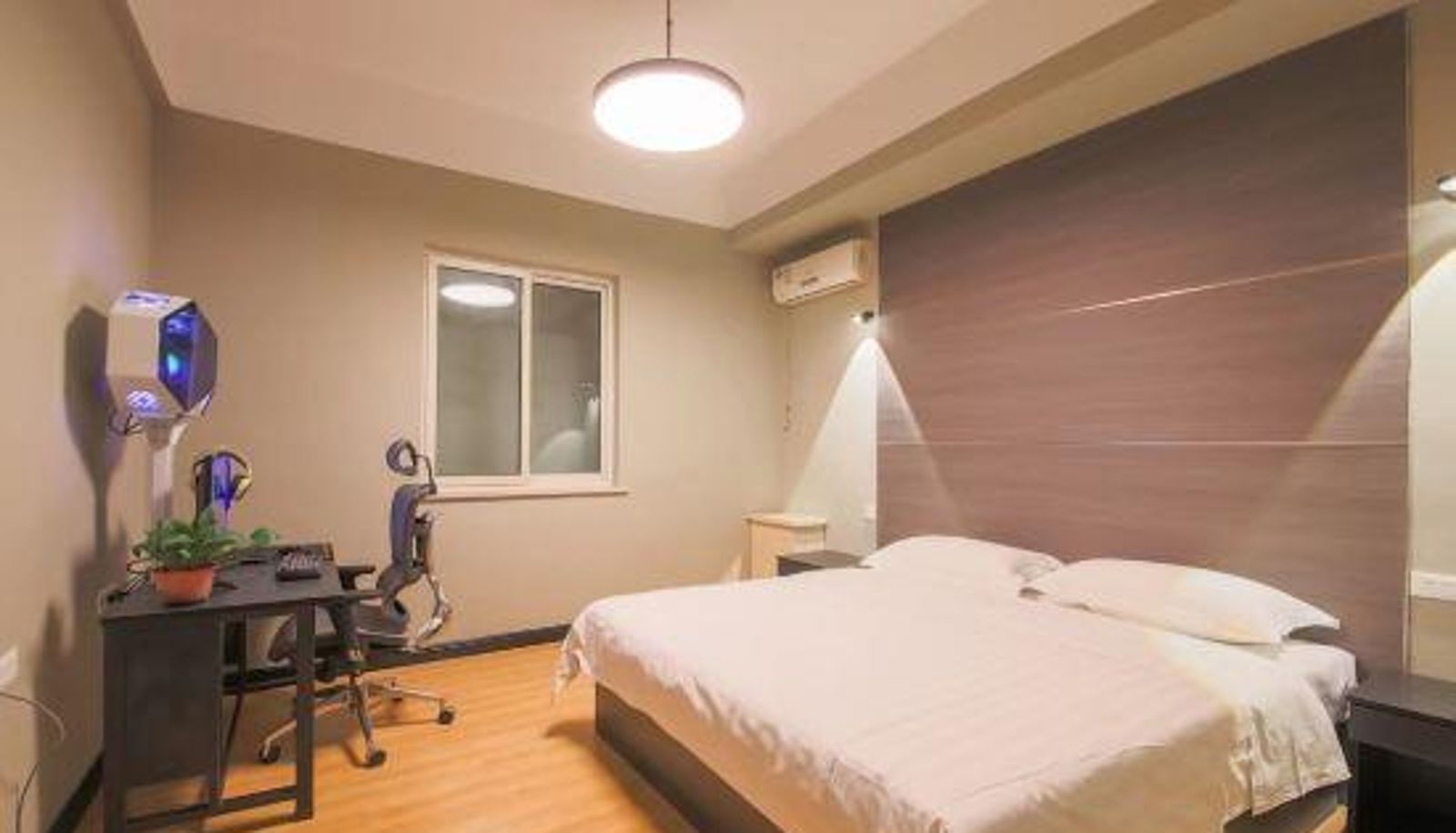 Zimmer - Black Ear Light Luxury Hotel (Xilongwangmiao Station)