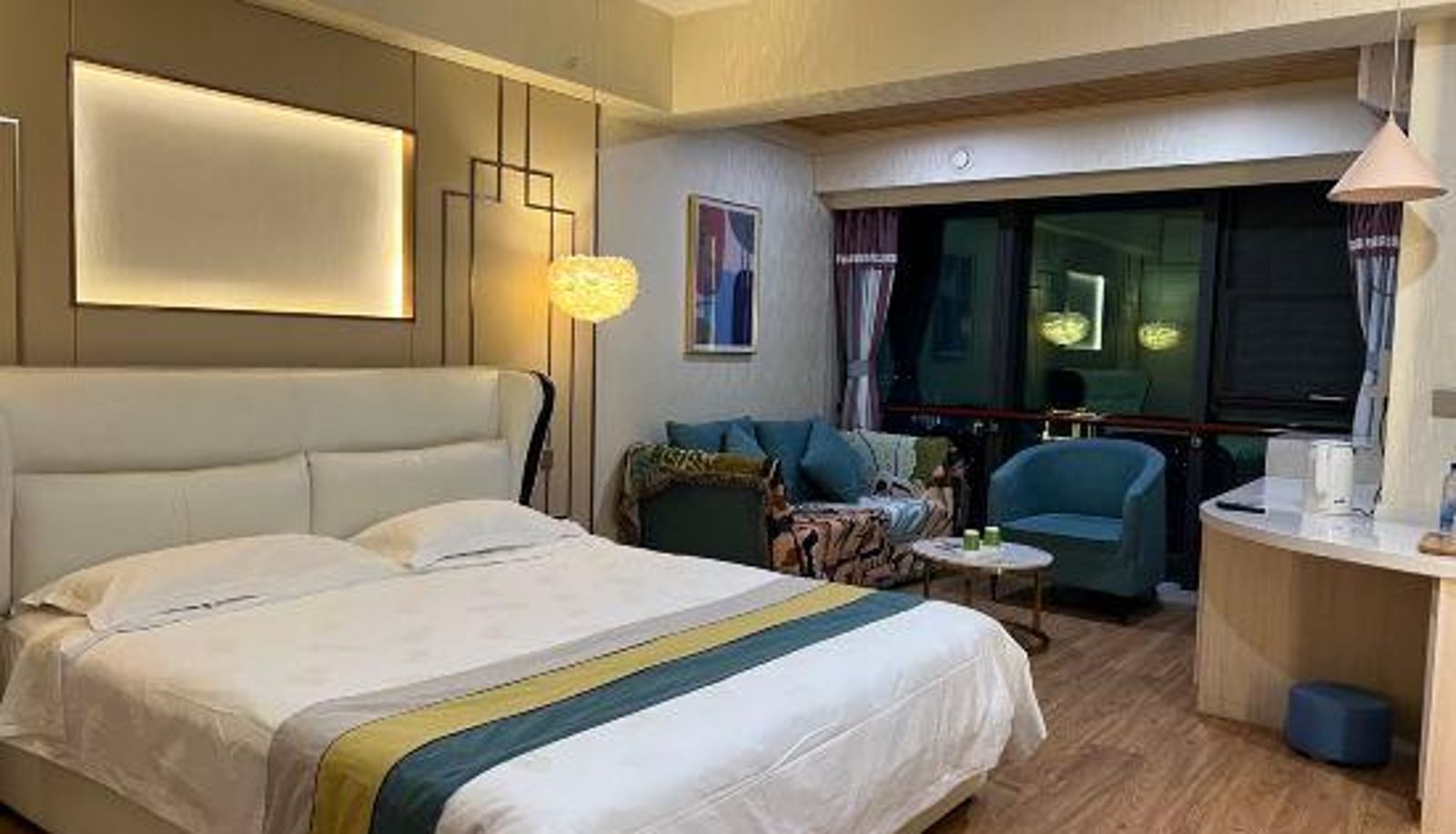 Pokój z widokiem na rzekę - Laien Hotel