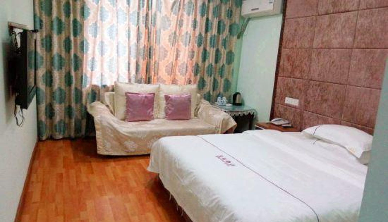 Room - Huangguan Hotel