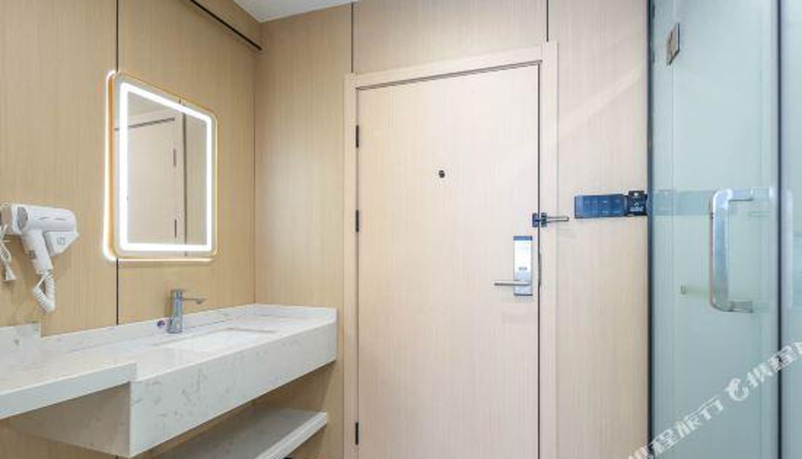 Zimmer - Shared Smart Hotel (Summer Plaza Store)