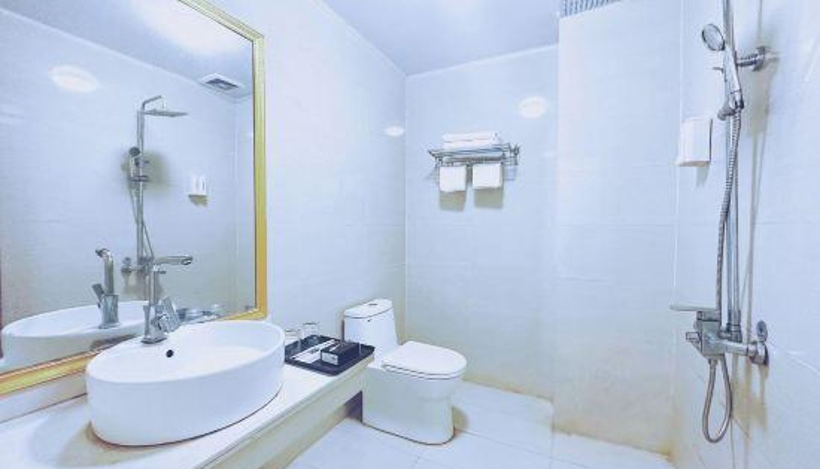 Zimmer mit Bergblick - Yelin Jiayu Business Hotel (Lingshui Haiyun Plaza Branch)
