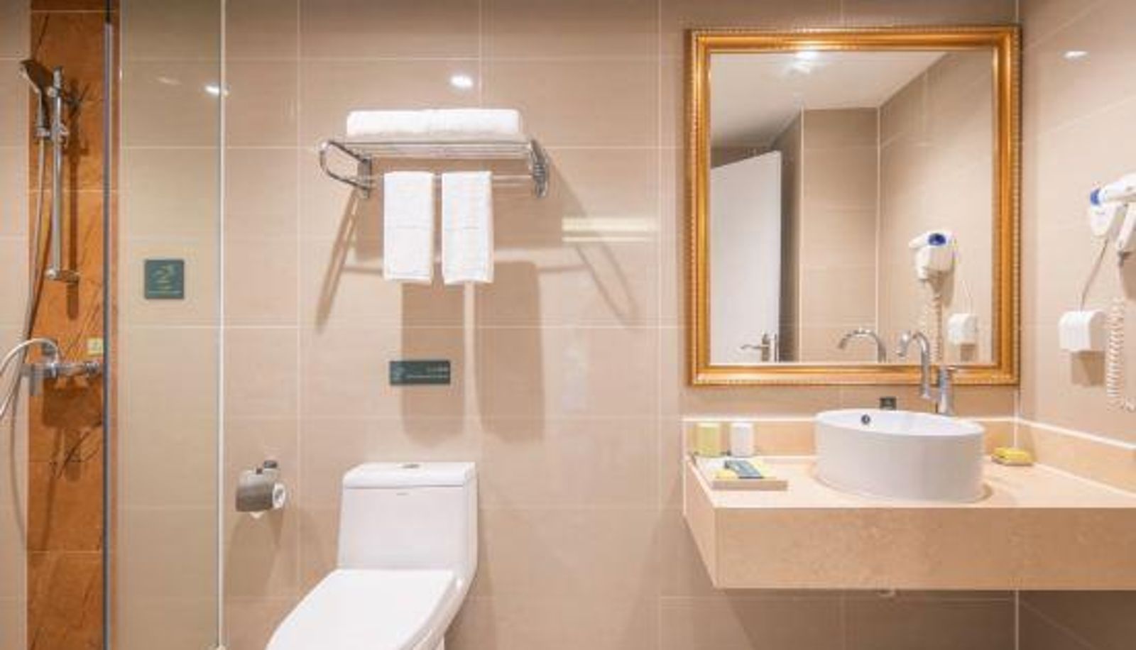 Kamer - Euro leisure Mediterranean Hotel (Sanya Bay first market store)