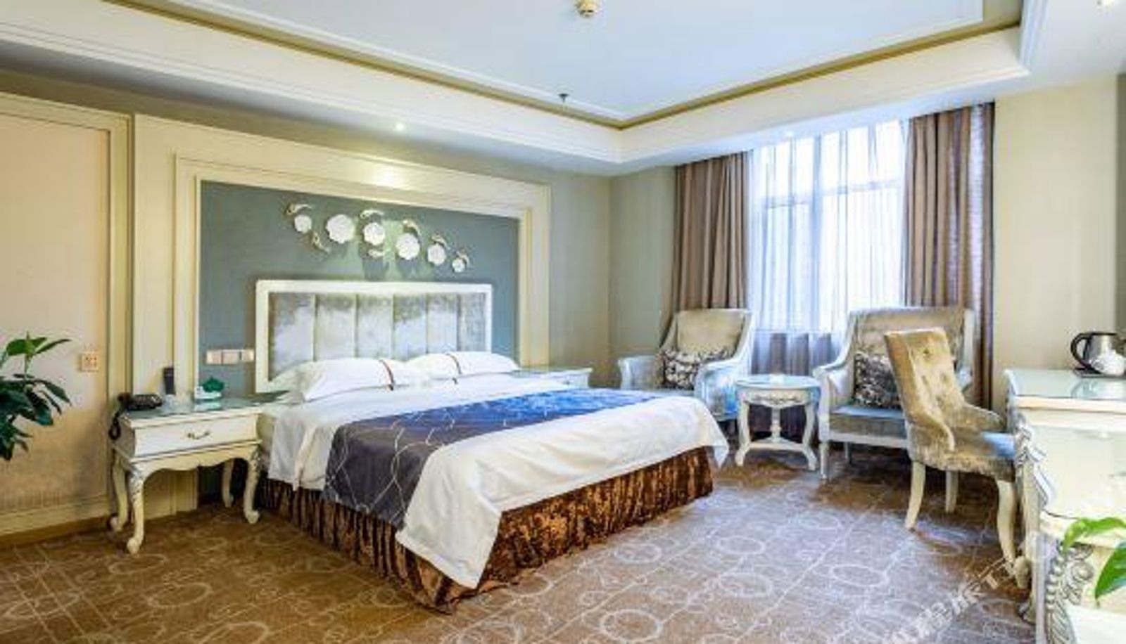Zimmer - Wanfulou Theme Hotel Urumqi