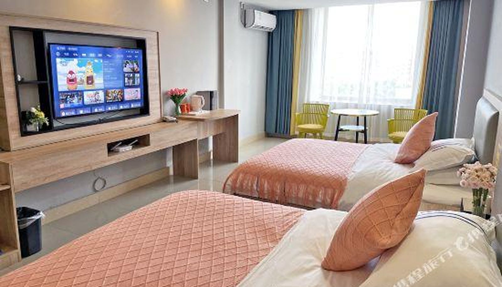 Zimmer - Colorful Hotel (Haikou Meilan International Airport)