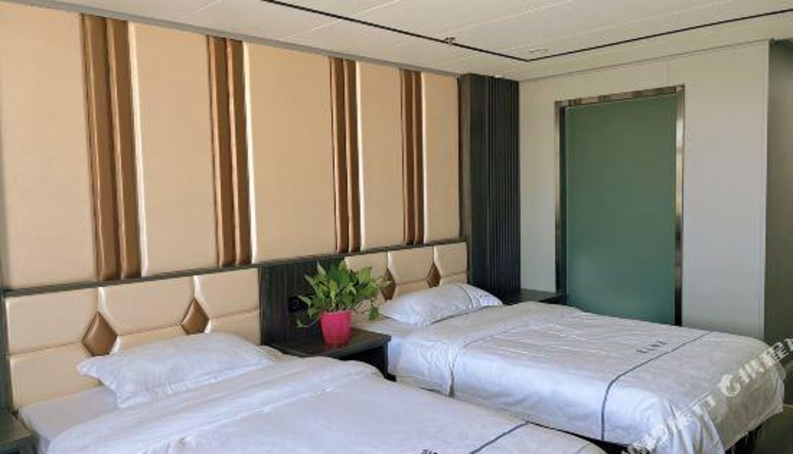 Zimmer - Urumqi Blue Sky Hotel