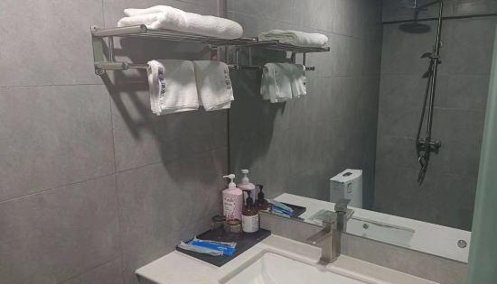 Zimmer - Urumqi Blue Sky Hotel